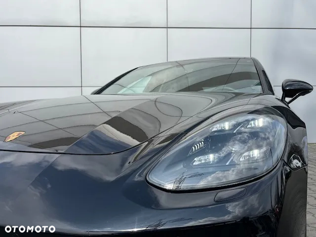 Porsche Panamera 4 e-Hybrid Sport Turismo 10 Years Edition - 4