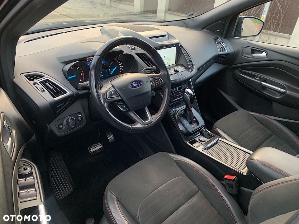 Ford Kuga 2.0 TDCi 4x4 ST-Line - 31