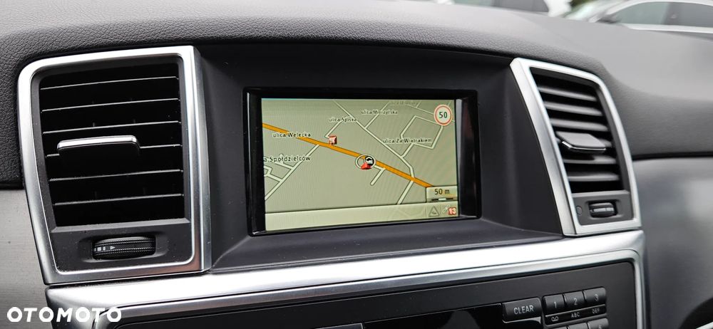 Mercedes-Benz ML 250 BlueTec 4-Matic - 31