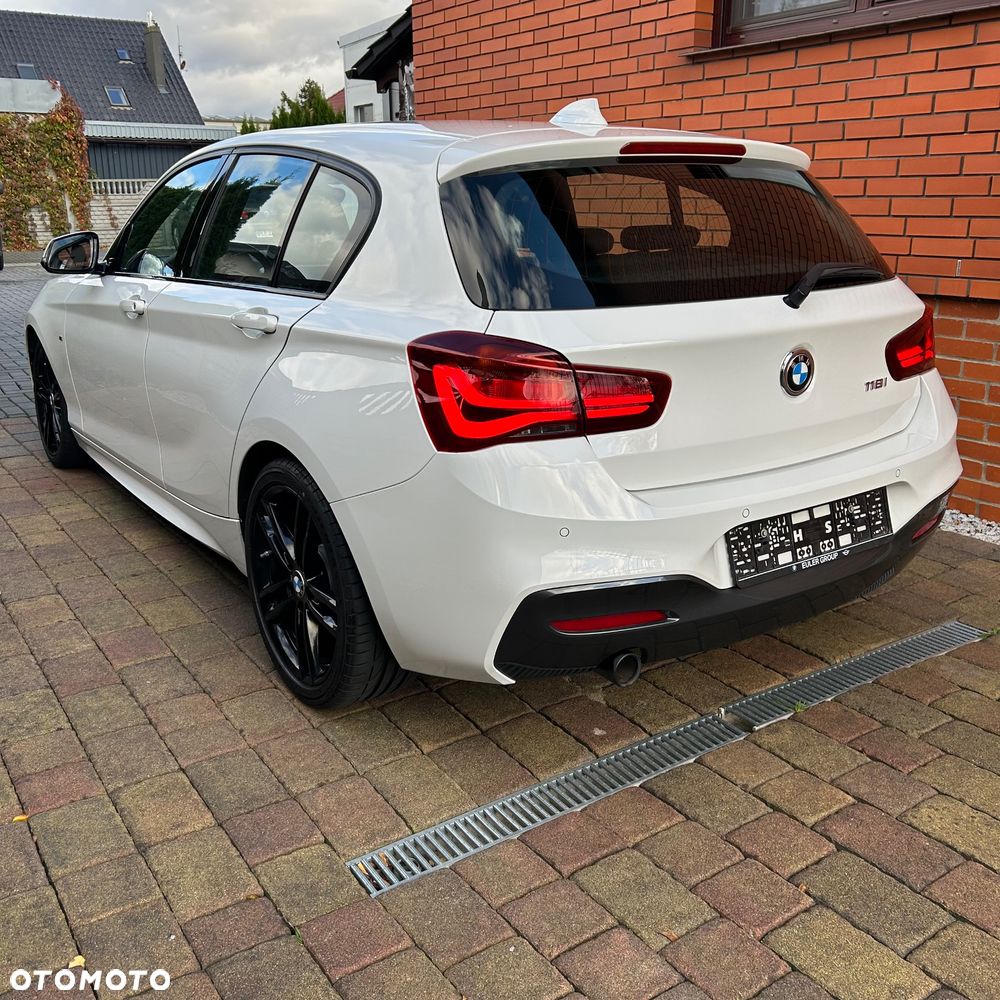 BMW Seria 1 118i Edition M Sport Shadow - 5