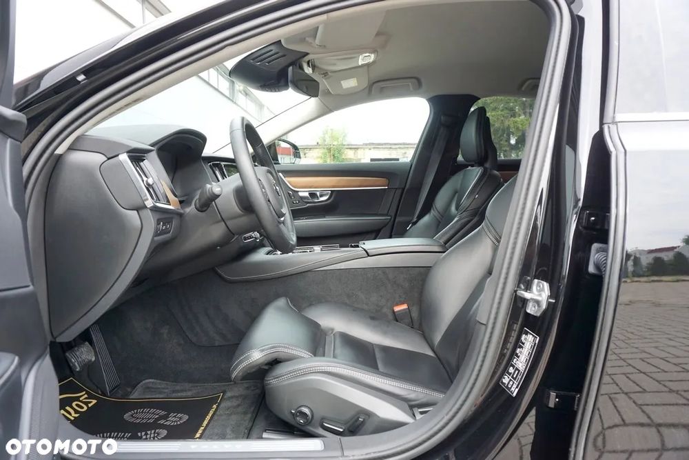 Volvo S90 T8 Twin Engine AWD Geartronic Inscription - 22