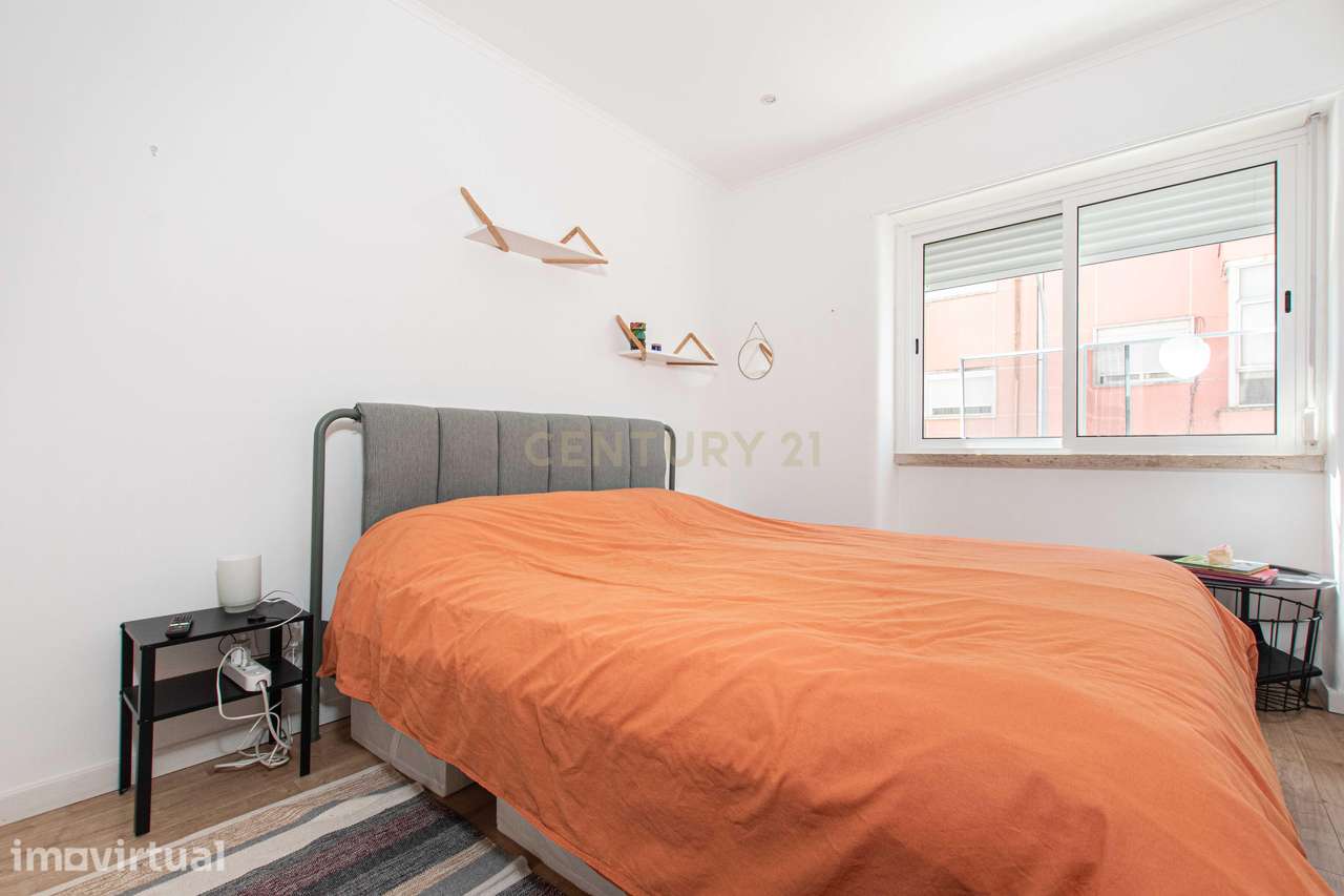 Apartamento T3 Totalmente Remodelado na Amadora - Grande imagem: 4/23