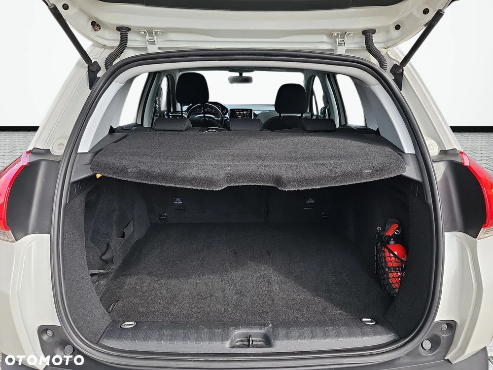 Peugeot 2008 1.2 Pure Tech Allure S&S - 33
