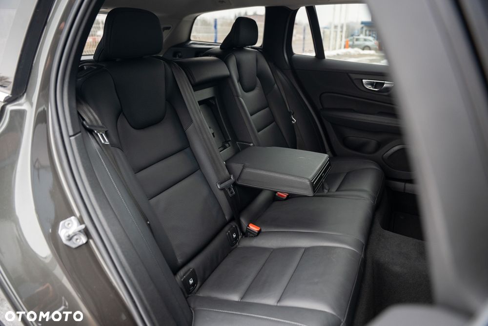 Volvo V60 B4 B Geartronic Inscription - 36