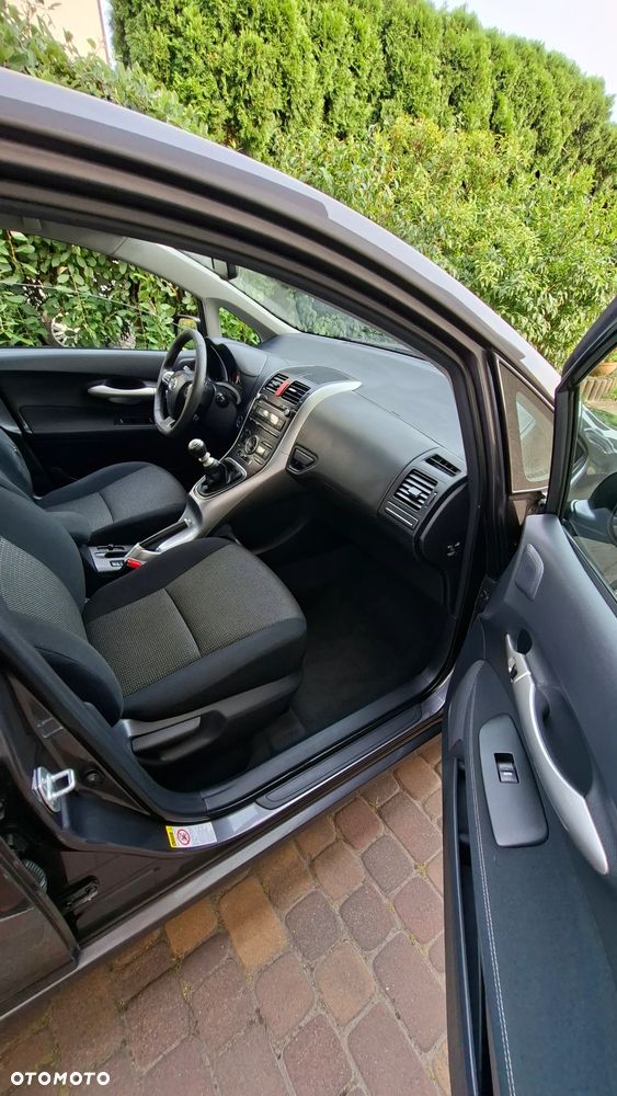 Toyota Auris 1.6 Executive - 19