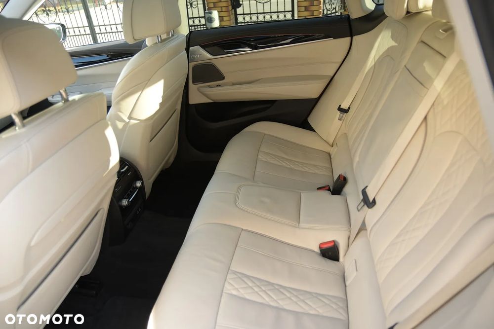 BMW 6GT 640i Sport Line sport - 22