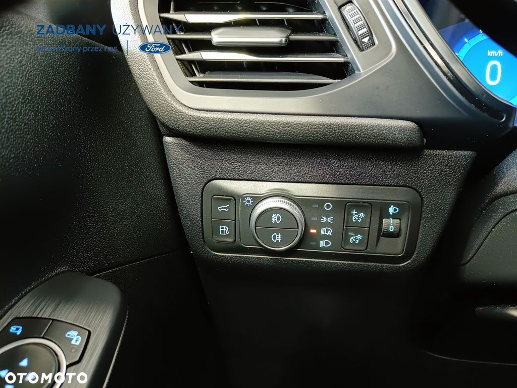 Ford Kuga - 17