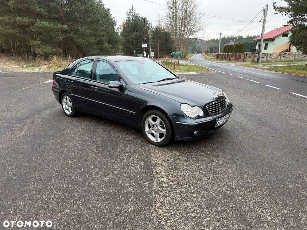 Mercedes-Benz Klasa C 220 T CDI Avantgarde - 3