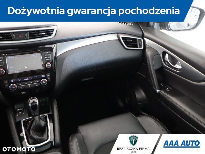 Nissan Qashqai - 10