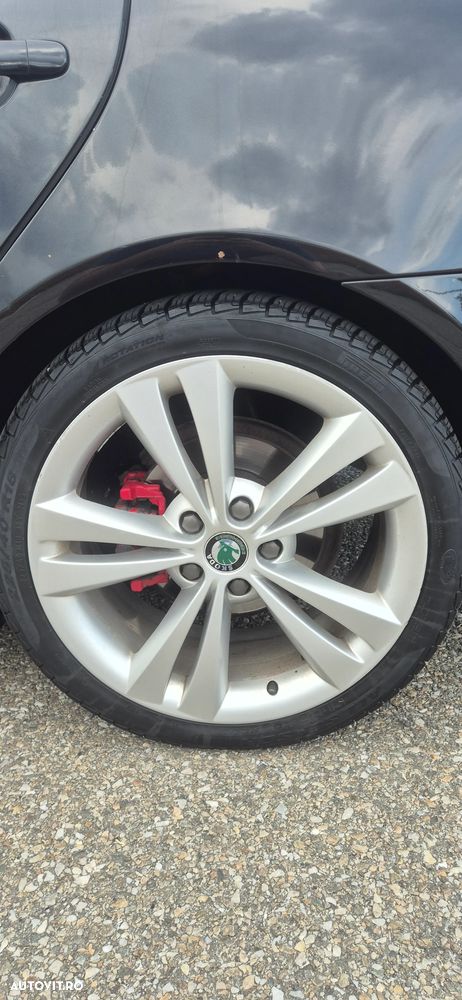 Skoda Octavia 2.0 TDI RS - 6