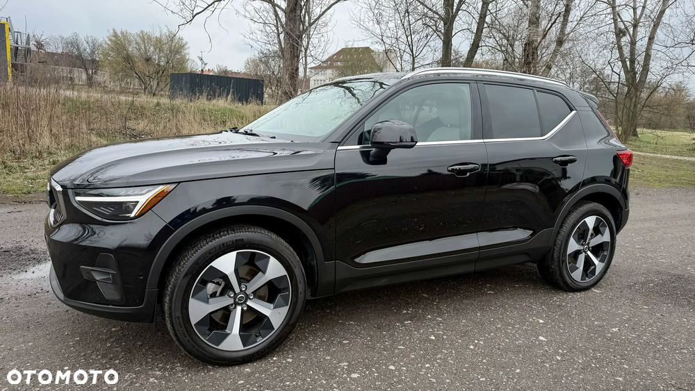 Volvo XC 40 B5 B AWD Momentum Pro - 18
