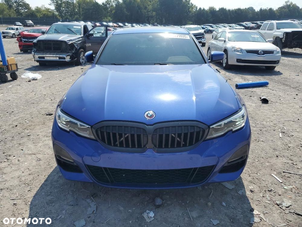 BMW Seria 3 330i xDrive M Sport sport - 2