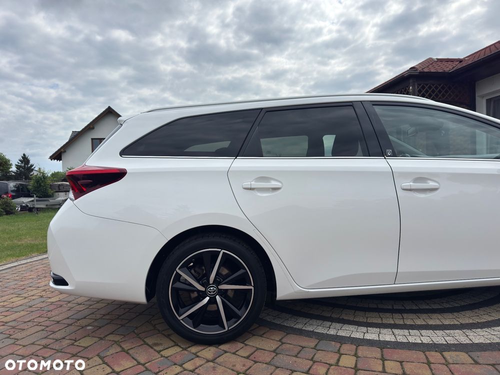 Toyota Auris - 15