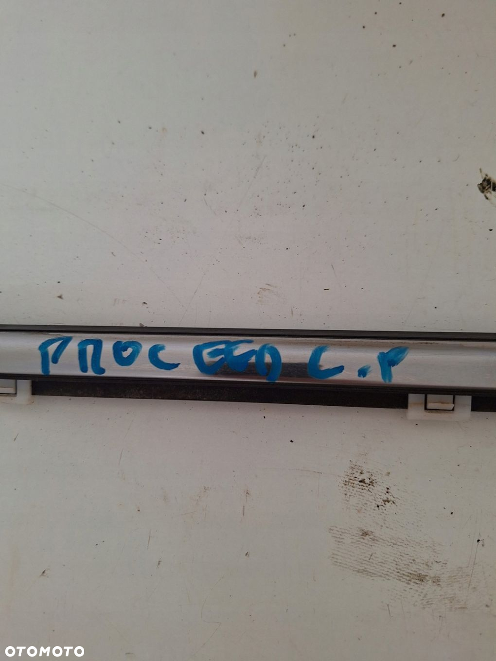 KIA PRO CEED II LISTWA ZGARNIAJACA CHROM LEWA OCIEKACZ 12- - 5