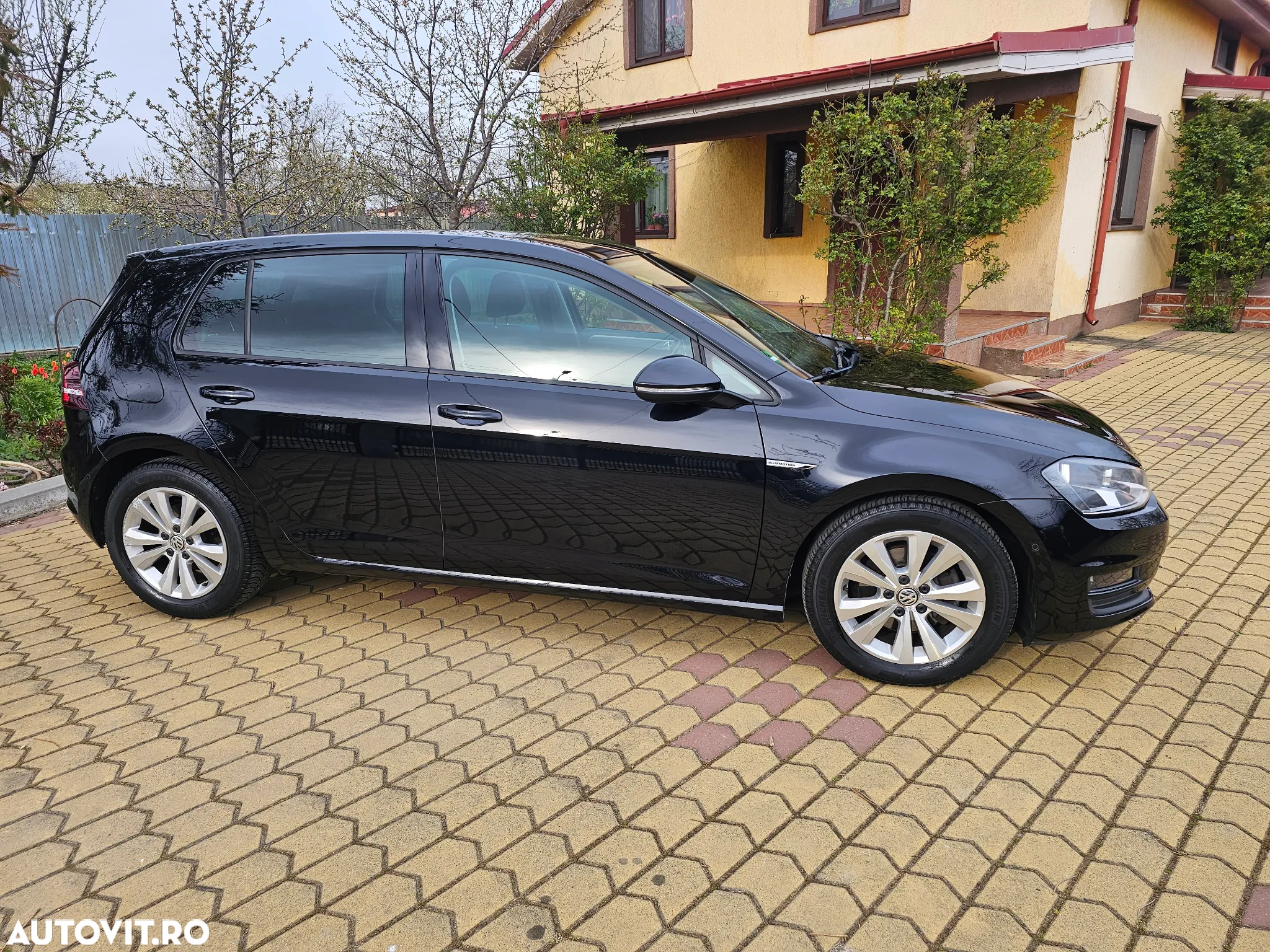 Volkswagen Golf 1.6 BlueTDI Comfortline - 11