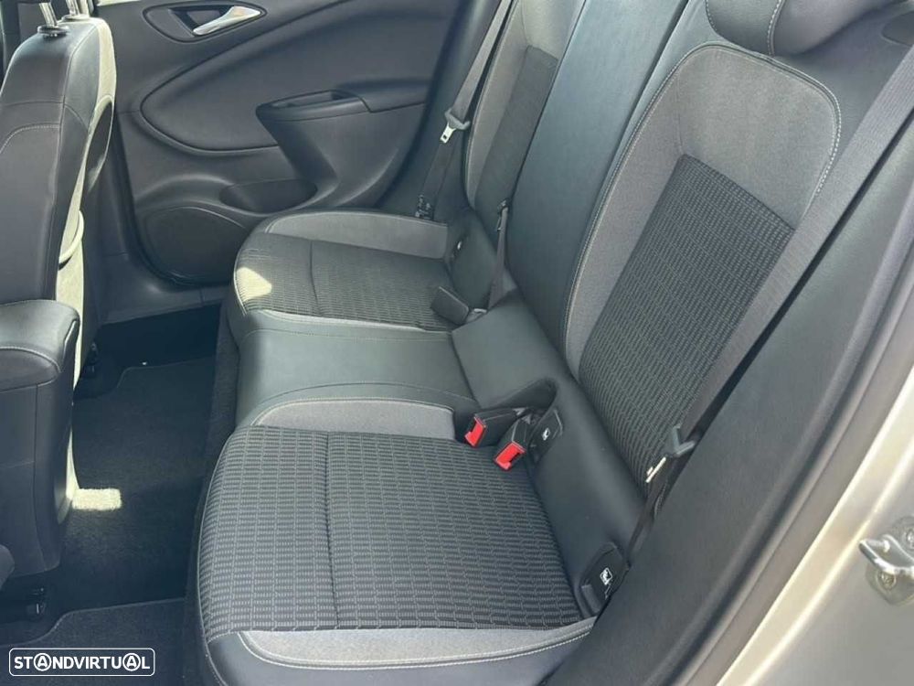 Opel Astra 1.2 T Elegance - 10