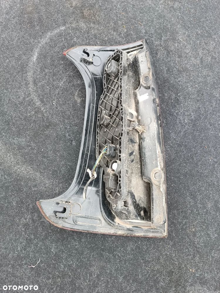 LAMPA TYŁ TYLNA PRAWA 521023500 FIAT PANDA III - 3
