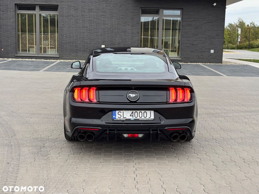Ford Mustang - 6