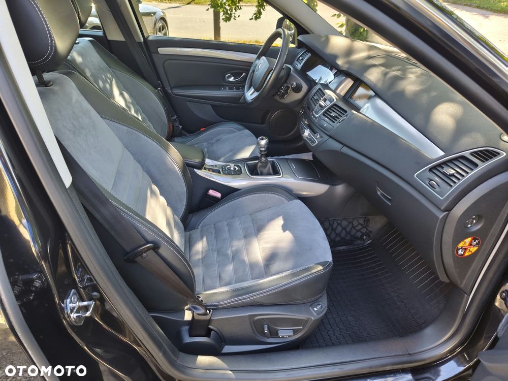 Renault Laguna dCi 150 FAP Start-Stop GT - 21
