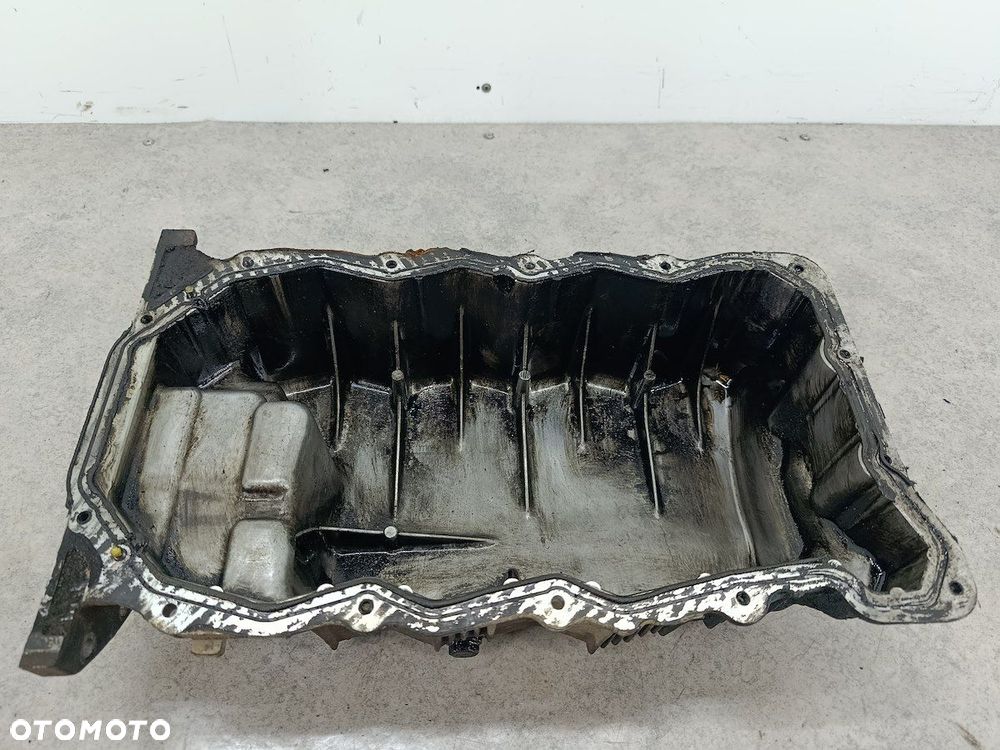 MISKA OLEJOWA HYUNDAI TUSCON I 2.0 CRDI - 1