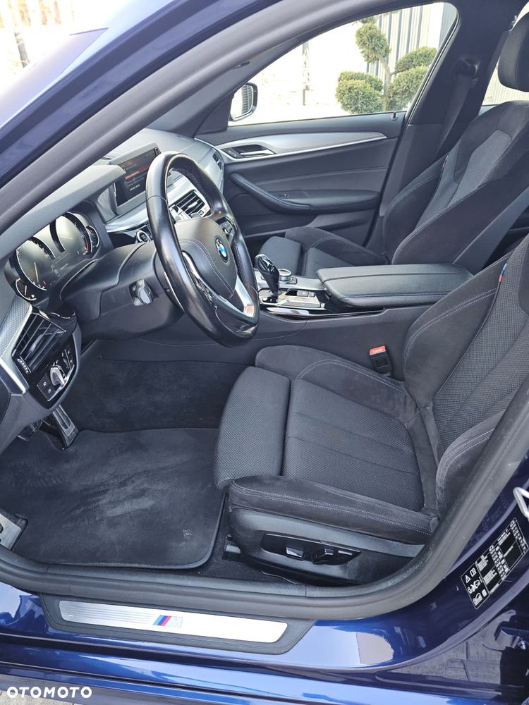 BMW Seria 5 530d xDrive Sport Line sport - 10