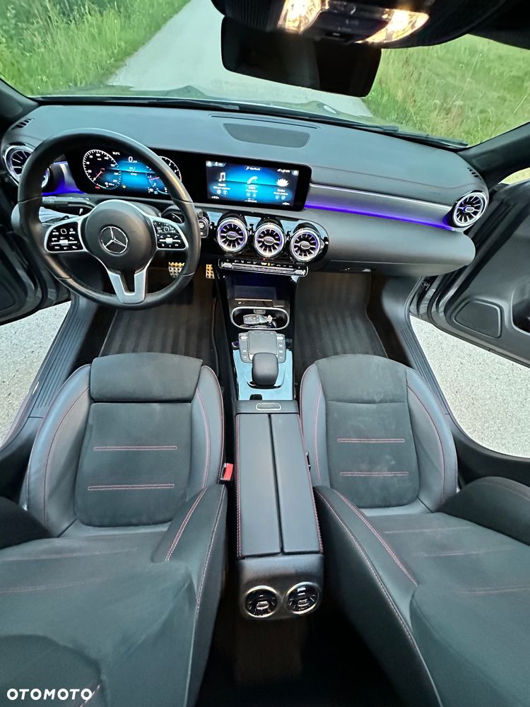 Mercedes-Benz CLA 250 4-Matic AMG Line 7G-DCT - 3