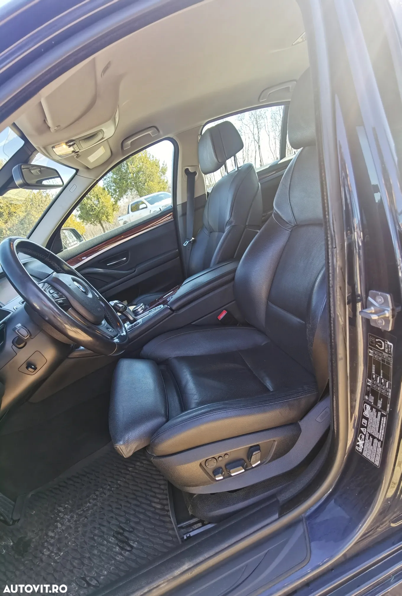 BMW Seria 5 530d xDrive - 11