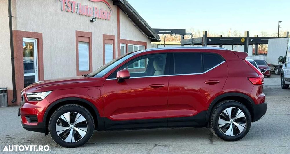 Volvo XC 40 Recharge T4 Twin Engine AT7 Inscription Expression - 4