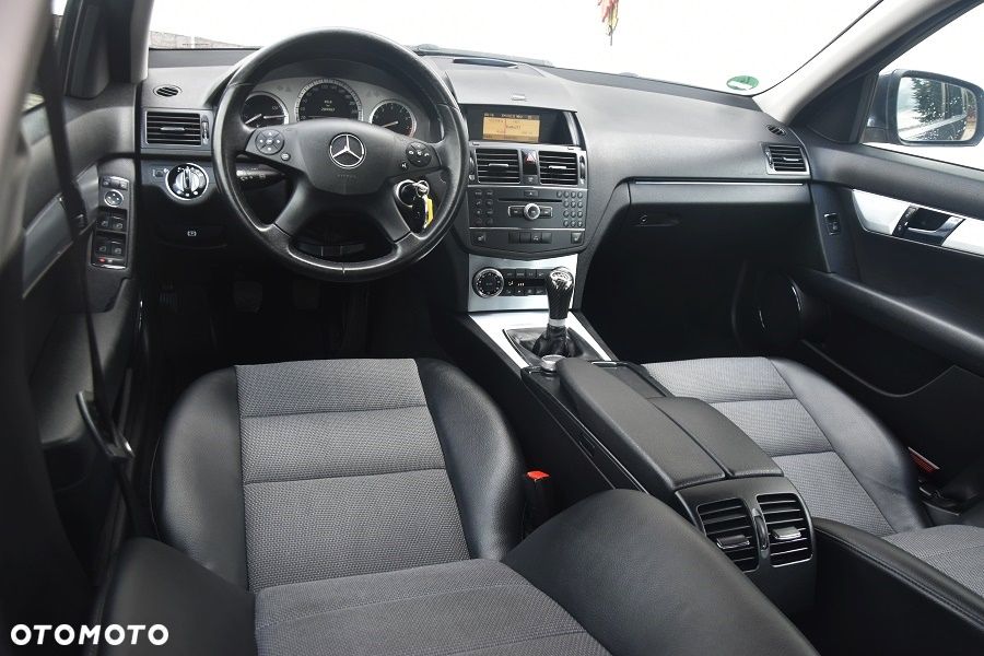 Mercedes-Benz Klasa C 200 Kompressor Avantgarde - 17