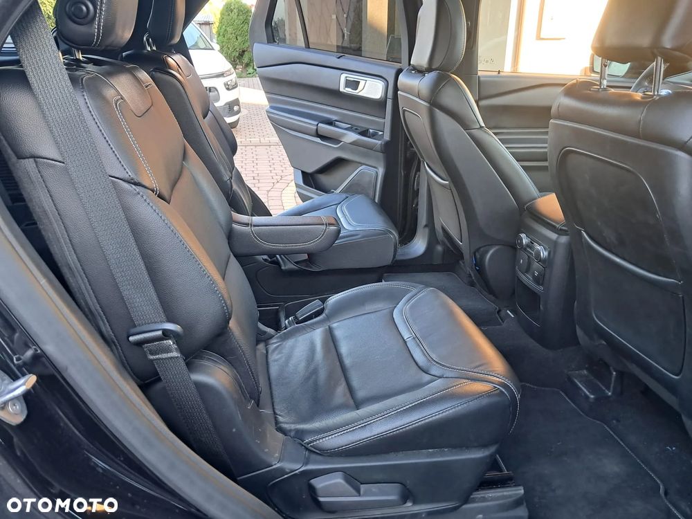 Ford Explorer - 18
