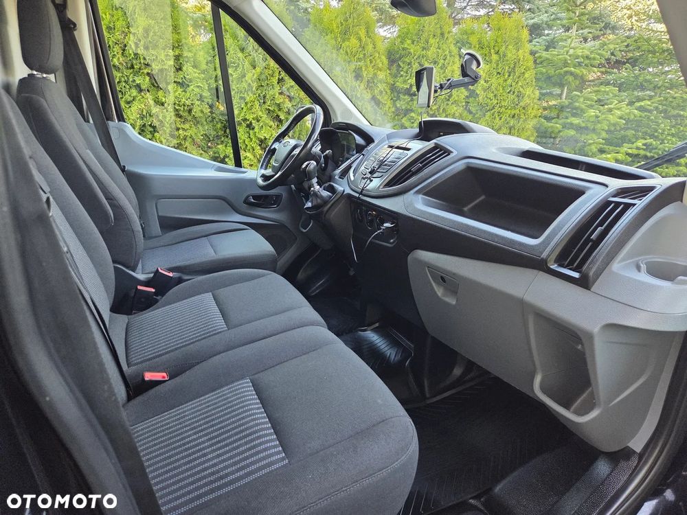 Ford Transit - 25