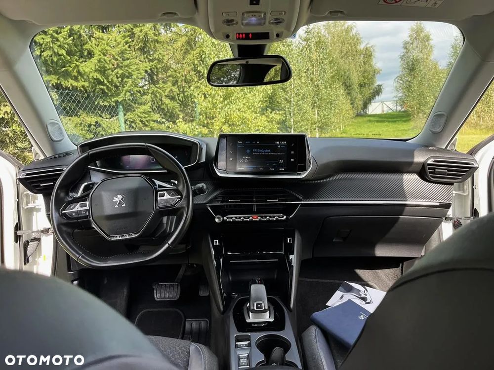 Peugeot 2008 - 8