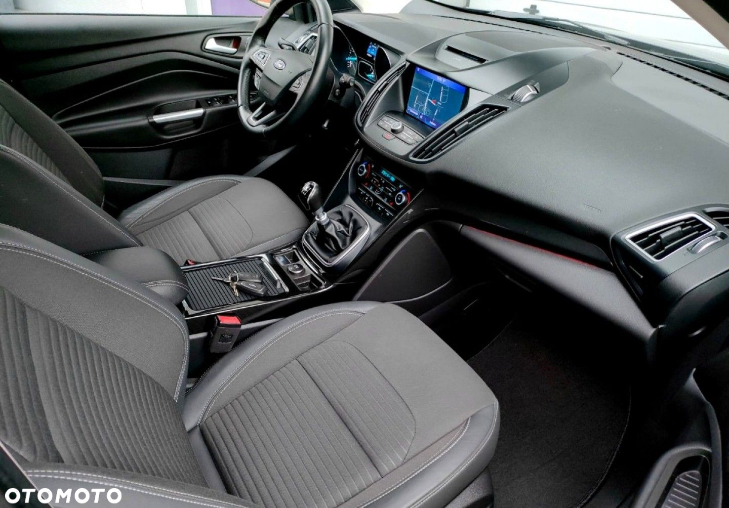 Ford Kuga - 3