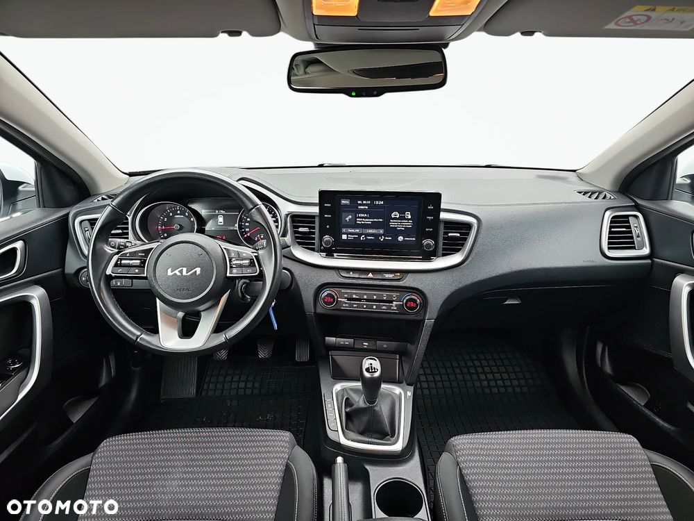 Kia Ceed 1.5 T-GDI M - 5