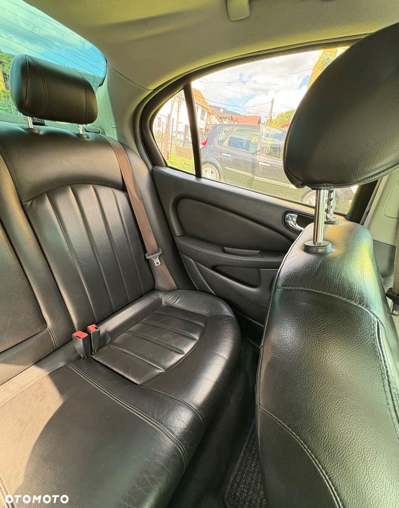 Jaguar X-Type 2.5 Entry/Classic - 9
