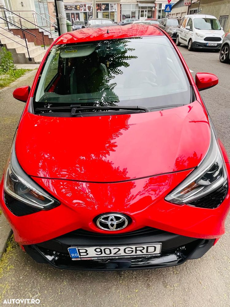 Toyota Aygo 1.0 VVY-I 5 usi X-play - 1