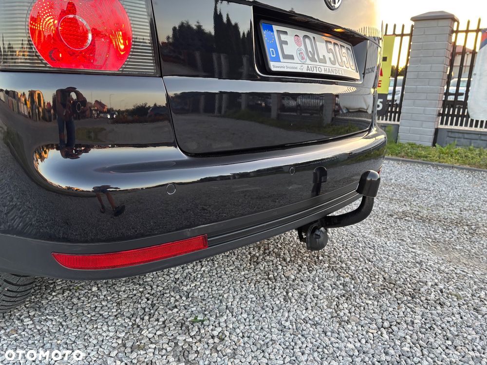 Volkswagen Touran - 21