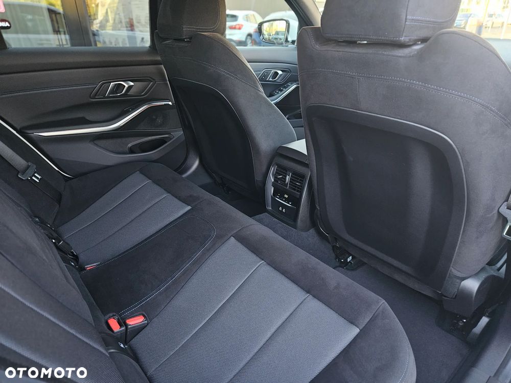 BMW Seria 3 - 30