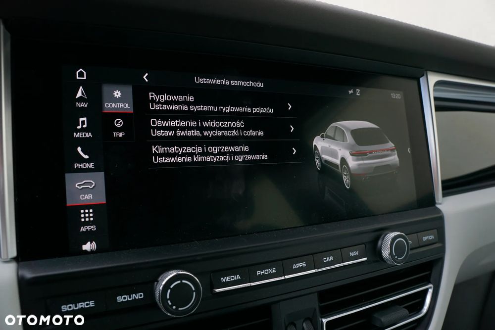 Porsche Macan S - 32