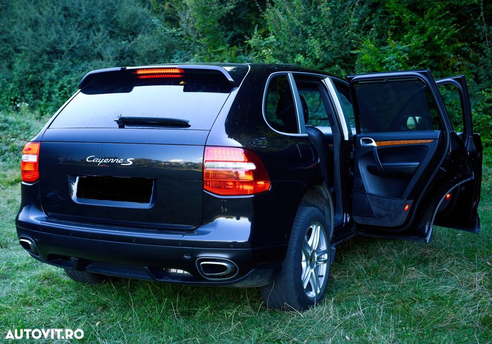 Porsche Cayenne - 14