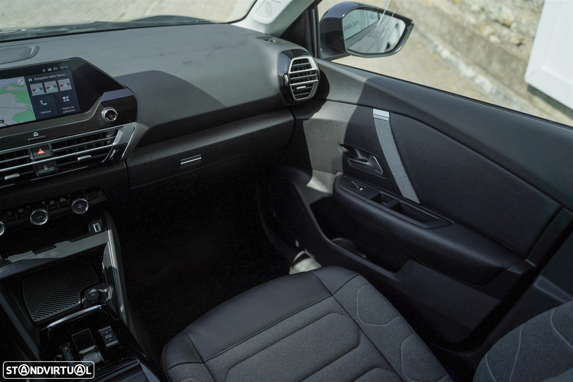 Citroën C4 X 1.2 PureTech Feel Pack EAT8 - 30