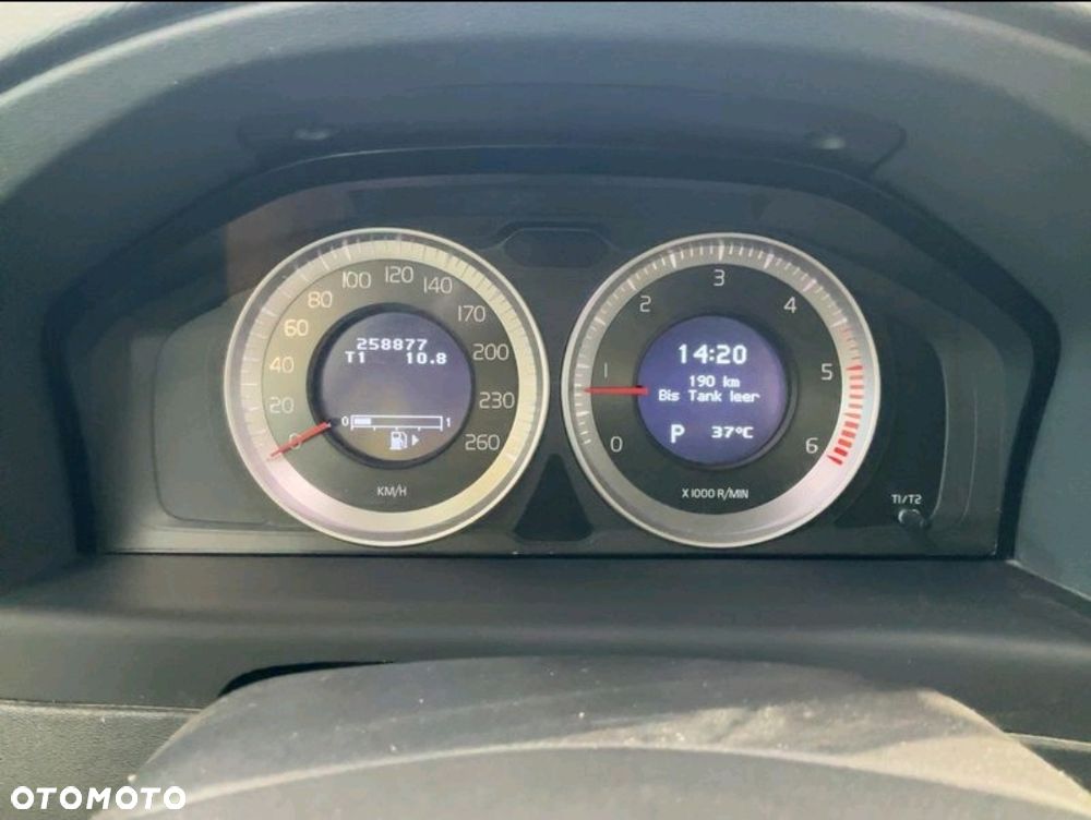 Volvo V70 - 8