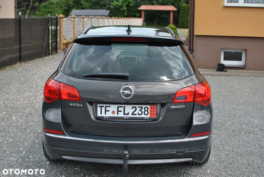 Opel Astra 1.4 T Cosmo S&S - 24