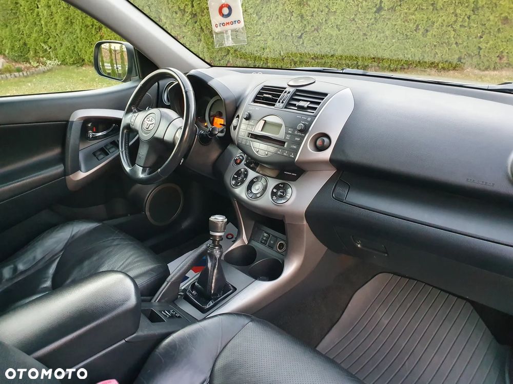 Toyota RAV4 2.2 D-4D Sol 180 - 14