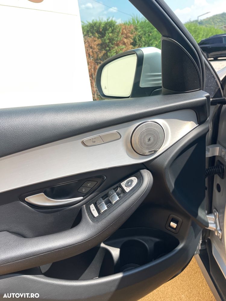 Mercedes-Benz GLC 300 d 4MATIC 9G-TRONIC - 30