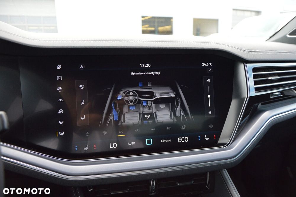 Volkswagen Touareg - 17