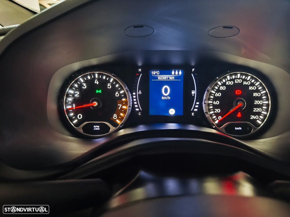 Jeep Renegade 1.0 T Orange Edition - 10