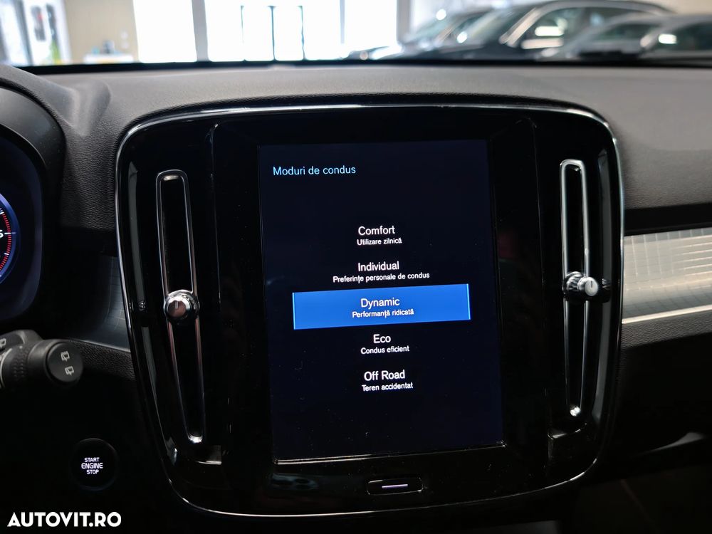 Volvo XC 40 D4 AWD Momentum - 13