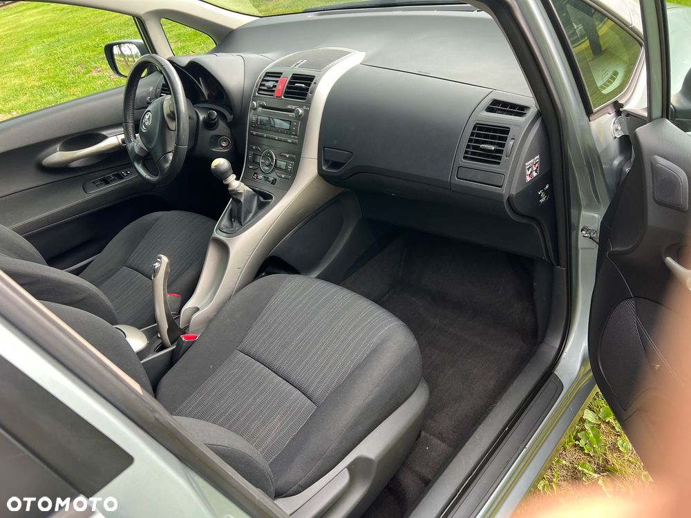 Toyota Auris - 6