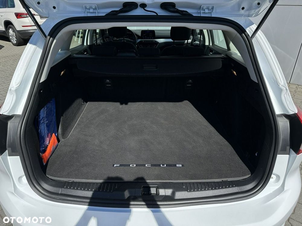 Ford Focus 1.5 EcoBlue Start-Stopp-System COOL&CONNECT - 18